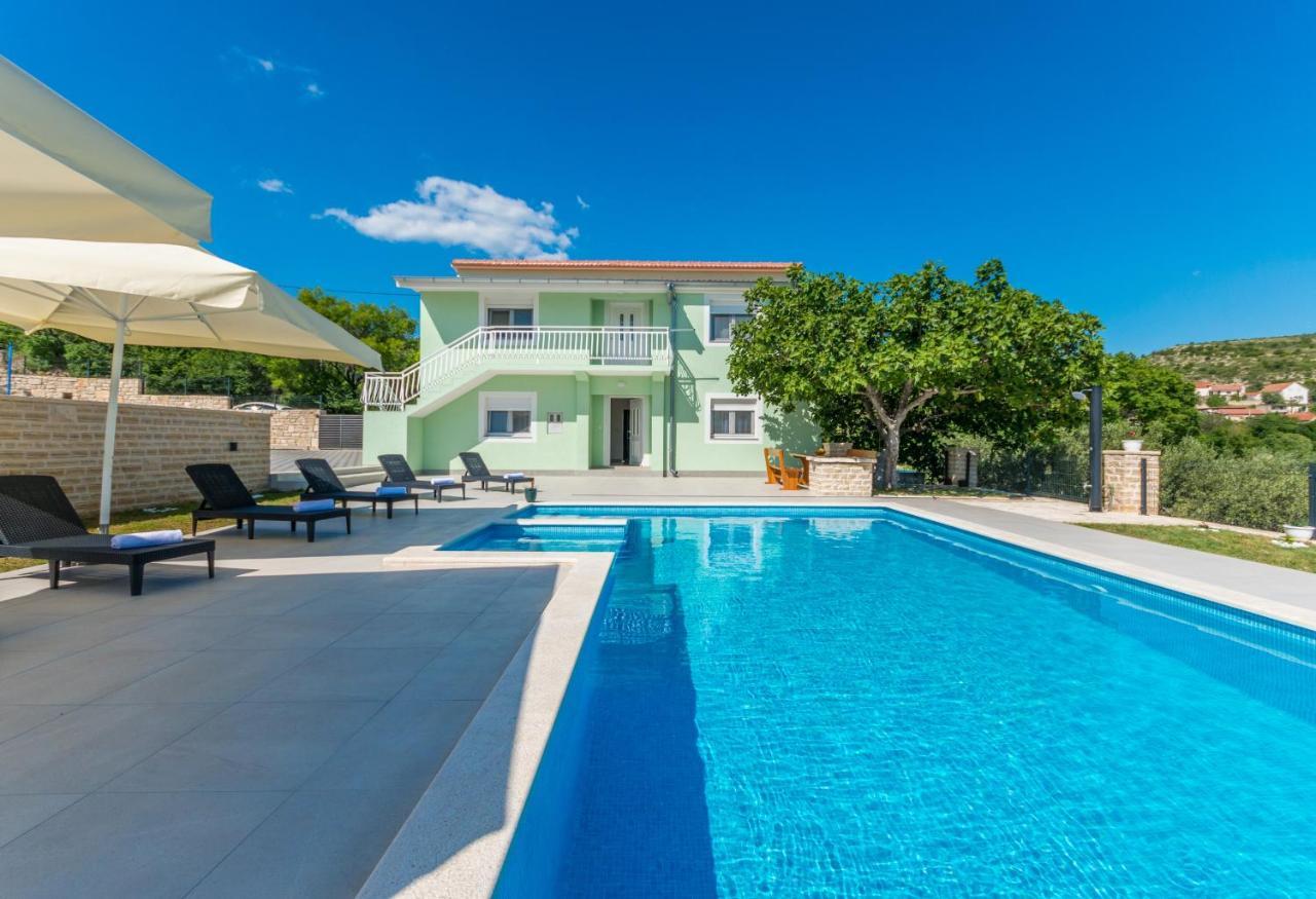 Poolincluded - Holiday Home Maslina Lisane Ostrovicke Exterior photo