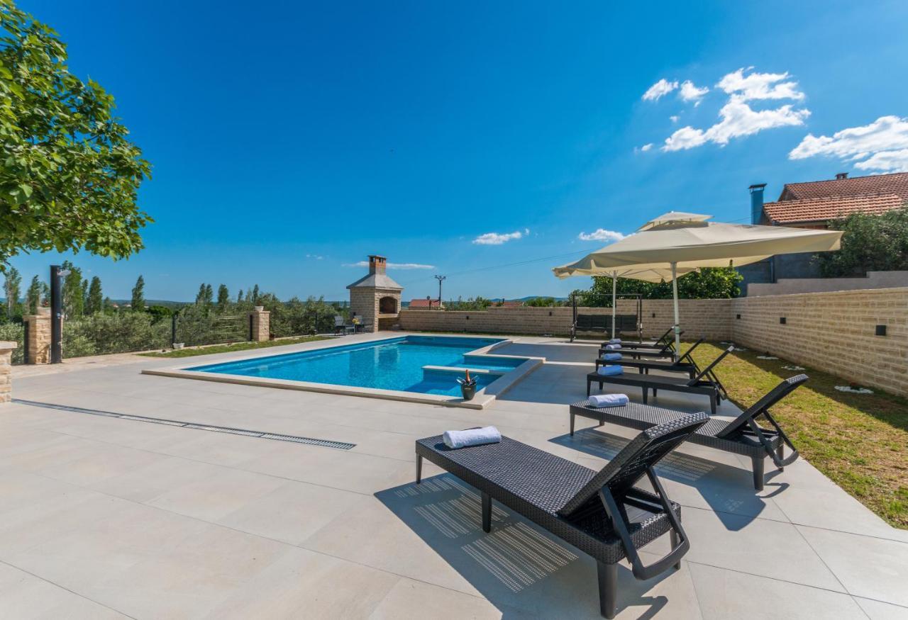 Poolincluded - Holiday Home Maslina Lisane Ostrovicke Exterior photo